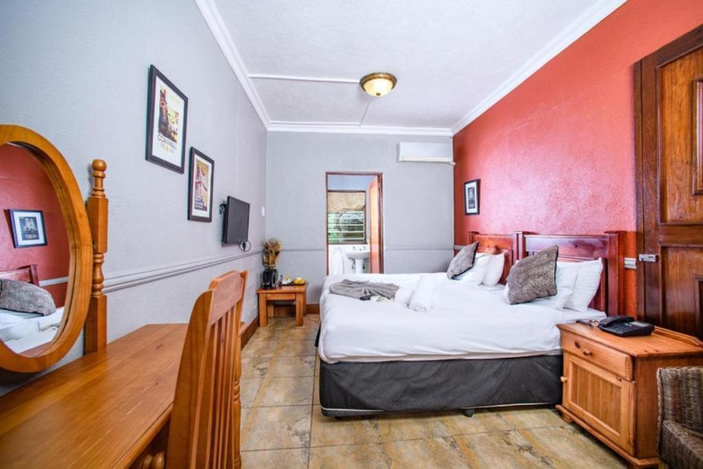 The Palms Guesthouse Mbombela Exterior foto